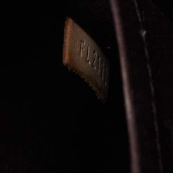 مملوكة مسبقًا حقيبة لوي فيتون ألما جلد لامع مونوغرامي عنابي متوسطة