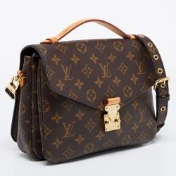 مملوكة مسبقًا Louis Vuitton Monogram Canvas Pochette Metis Bag
