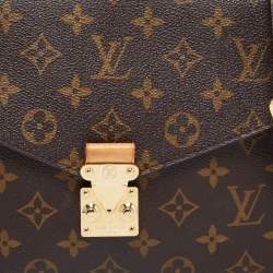 مملوكة مسبقًا Louis Vuitton Monogram Canvas Pochette Metis Bag