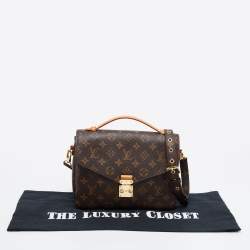 مملوكة مسبقًا Louis Vuitton Monogram Canvas Pochette Metis Bag