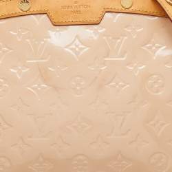 Pre Owned Louis Vuitton Blanc Corail Monogram Vernis Brea MM Bag