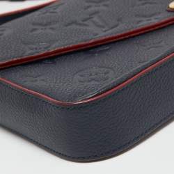مملوكة مسبقًا Louis Vuitton Marine Rouge Monogram Empreinte Leather Felicie Pochette Bag