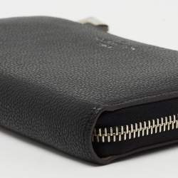 Louis Vuitton Noir Veau Cachemire Leather Comete Wallet