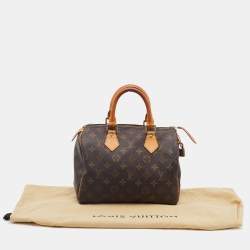 مملوكة مسبقًا Louis Vuitton Monogram Canvas Speedy 25 Bag