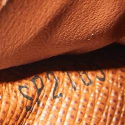 مملوكة مسبقًا Louis Vuitton Monogram Canvas S Lock Belt Bag