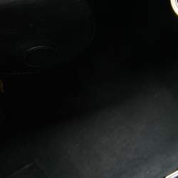 مملوكة مسبقًا Louis Vuitton Black Monogram Leather Very  Hobo Bag