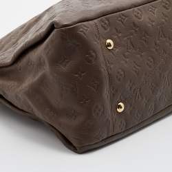 مملوكة مسبقًا Louis Vuitton Ombre Monogram Empreinte Leather Artsy MM Bag