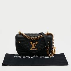 مملوكة مسبقًا Louis Vuitton Black Leather New Wave Chain PM Bag