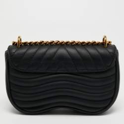 مملوكة مسبقًا Louis Vuitton Black Leather New Wave Chain PM Bag