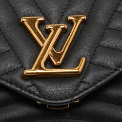 مملوكة مسبقًا Louis Vuitton Black Leather New Wave Chain PM Bag