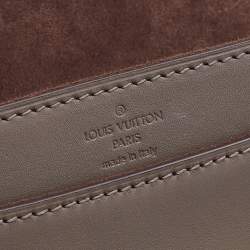Pre Owned Louis Vuitton Taupe Leather Chain Louise MM Clutch