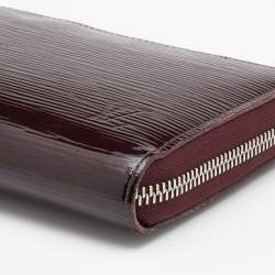 Pre Owned Louis Vuitton Prune Epi Electric Leather Zippy Wallet