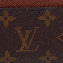 مملوكة مسبقًا Louis Vuitton Monogram Card Holder