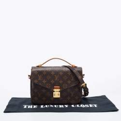 مملوكة مسبقًا Louis Vuitton Brown Monogram Canvas and Leather Pochette Metis Bag