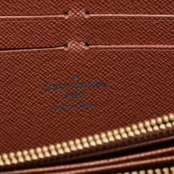مملوكة مسبقًا Louis Vuitton Monogram Canvas Zippy Wallet