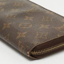 Louis Vuitton Monogram Canvas Zippy Wallet
