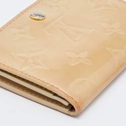Louis Vuitton Perle Monogram Vernis Flap Card Case