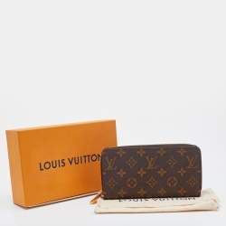 Louis Vuitton Monogram Canvas Zippy Wallet