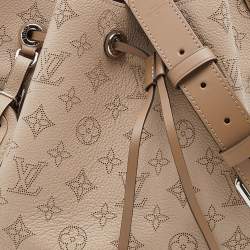 Pre Owned Louis Vuitton Gallet Monogram Mahina Leather Muria Bucket Bag