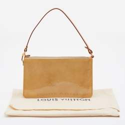 Pre Owned Louis Vuitton Beige Monogram Vernis Lexington Pochette Bag
