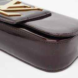 Pre Owned Louis Vuitton Amarante Patent Leather Sobe Clutch