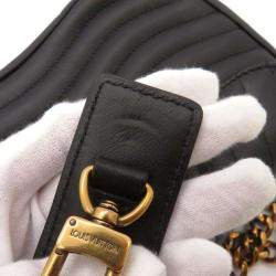 مملوكة مسبقًا Louis Vuitton Black Smooth Calf Leather New Wave Chain MM Shoulder Bag