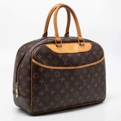 مملوكة مسبقًا حقيبة لوي فيتون ديوفيل كانفاس مونوغرامي