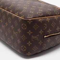 مملوكة مسبقًا حقيبة لوي فيتون ديوفيل كانفاس مونوغرامي