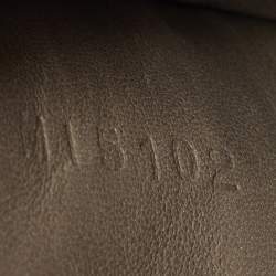 Pre Owned Louis Vuitton Taupe Ostrich Deesse PM Bag