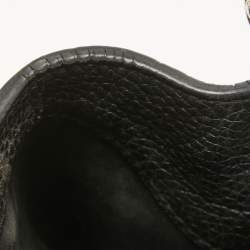 Pre Owned Louis Vuitton Black Taurillon Leather Capucines MM Bag