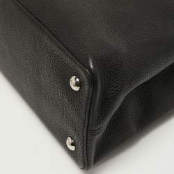 Pre Owned Louis Vuitton Black Taurillon Leather Capucines MM Bag