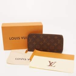 Louis Vuitton Monogram Canvas Zippy Wallet