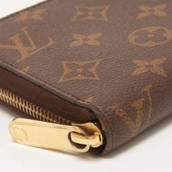 Louis Vuitton Monogram Canvas Zippy Wallet