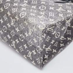 مملوكة مسبقًا Louis Vuitton Black Monogram Denim and Leather OnTheGo MM Bag