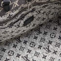 مملوكة مسبقًا Louis Vuitton Black Monogram Denim and Leather OnTheGo MM Bag