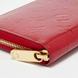 Louis Vuitton Pomme D’amour Monogram Vernis Zippy Wallet