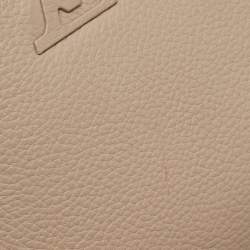 مملوكة مسبقًا Louis Vuitton Galet Taurillon Leather Capucines BB Bag