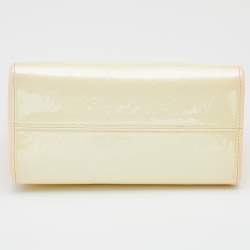 مملوكة مسبقًا Louis Vuitton Perle Monogram Vernis Maple Drive Bag