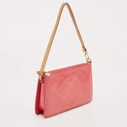 Pre Owned Louis Vuitton Fuschia Monogram Vernis Lexington Pochette 