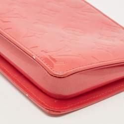 Pre Owned Louis Vuitton Fuschia Monogram Vernis Lexington Pochette 