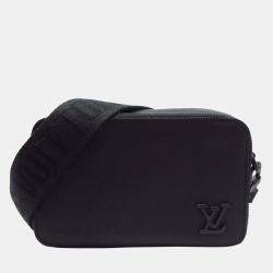 Authenticated Louis Vuitton Alpha Wearable Wallet Black