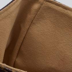 مملوكة مسبقًا حقيبة لوي فيتون بيفرلي كانفاس مونوغرامي GM