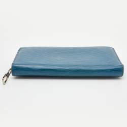 Louis Vuitton Cyan Epi Leather Zippy Wallet