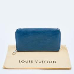 Louis Vuitton Cyan Epi Leather Zippy Wallet