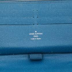 Louis Vuitton Cyan Epi Leather Zippy Wallet