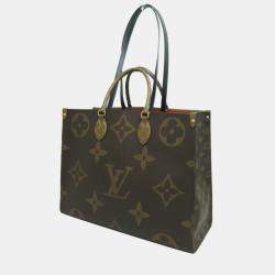 Louis Vuitton Black Nylon Monogram Pillow OntheGo MM Shoulder Bag Louis  Vuitton | The Luxury Closet