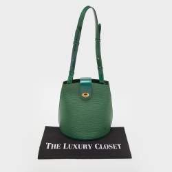 Pre Owned Louis Vuitton Borneo Green Epi Leather Cluny Bag
