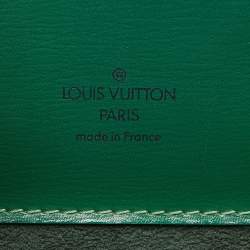 Pre Owned Louis Vuitton Borneo Green Epi Leather Cluny Bag