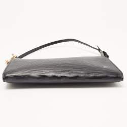 Pre Owned Louis Vuitton Black Epi Leather Pochette Accessoires