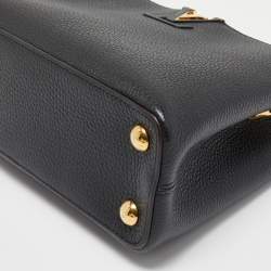 Pre Owned Louis Vuitton Black Taurillon Leather Capucines BB Bag